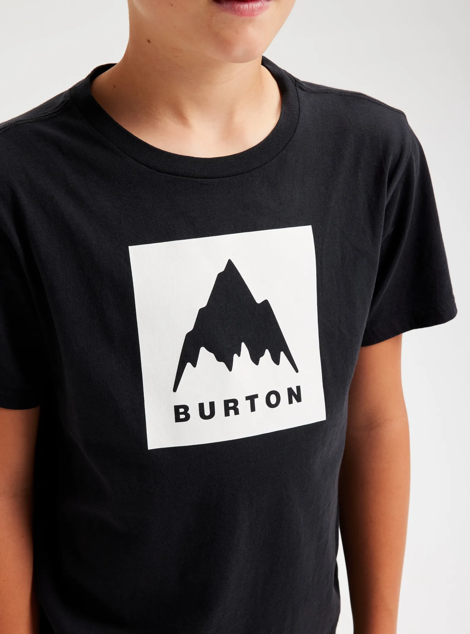 burton__tshirt__manches_c_10.webp Enfant Burton - T-shirt à Manches Courtes Coupe Classique Mountain High Enfant